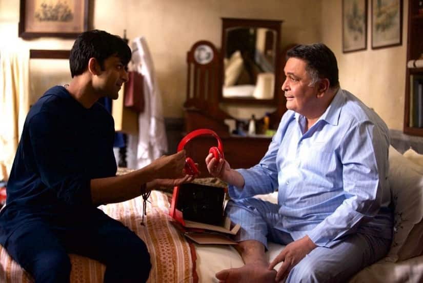 Aniruddh Tanwar and Rishi Kapoor in a still from Rajma Chawal. Image from Twitter/@chintskap