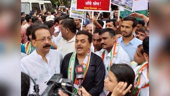 Congress workers count and fill potholes in Mumbai's Bandra, accuse BMC of not being prepared for monsoon