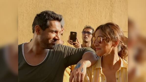 Satyamev Jayate song 'Paniyon Sa' captures John Abraham, Aisha Sharma's budding romance
