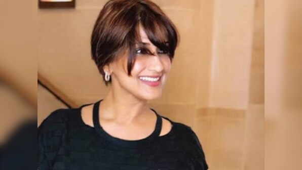 Sonali Bendre opens up about her battle with cancer: My first thought was to hide it