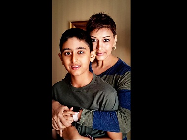 Sonali Bendre reveals how she told her 12-year-old son Ranveer about her cancer diagnosis Sonali Bendre reveals how she told her 12-year-old son Ranveer about her cancer diagnosis