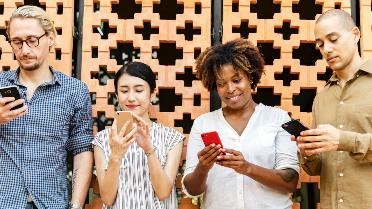 Reimagining consumer experience for telcos in the era of hyper-convergence Reimagining consumer experience for telcos in the era of hyper-convergence