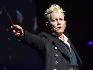 Johnny Depp trolled for appearing in Fantastic Beasts trailer, performing at San Diego Comic Con Johnny Depp trolled for appearing in Fantastic Beasts trailer, performing at San Diego Comic Con