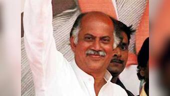 Former Union minister and senior Congress leader Gurudas Kamat dies at 63 after suffering heart attack