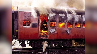 Fire breaks out in two coaches of Saharanpur-Delhi train, passengers safely evacuated