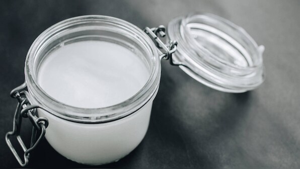 Coconut oil is 'pure poison' claims Harvard professor, but is it really true?