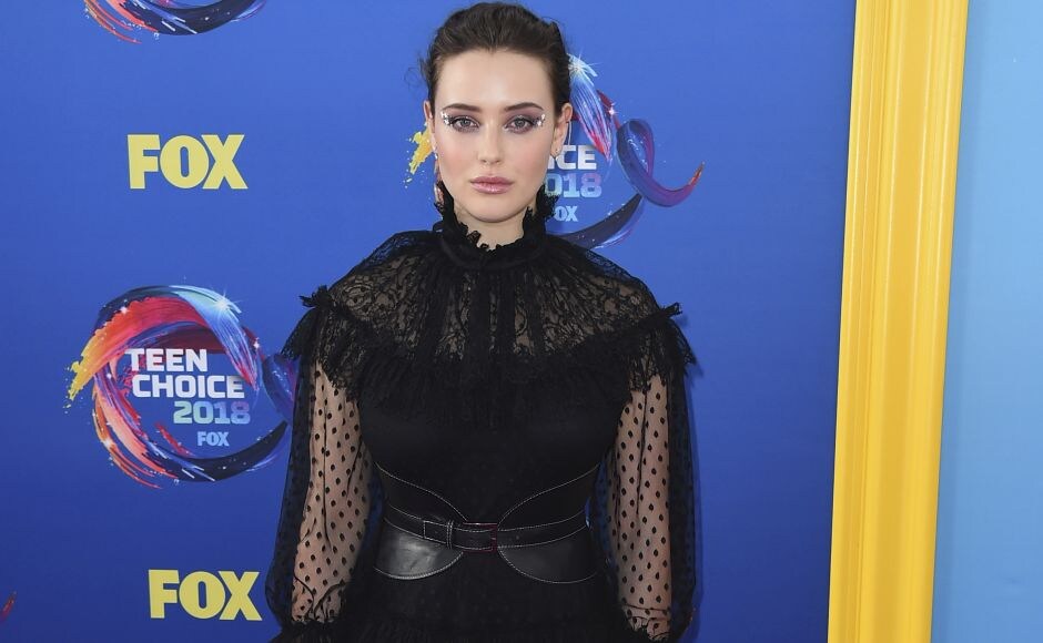 13 Reasons Why star Katherine Langford arrives at the Teen Choice Awards. Photo by Jordan Strauss/Invision/AP 13 Reasons Why star Katherine Langford arrives at the Teen Choice Awards. Photo by Jordan Strauss/Invision/AP