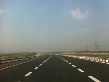 Akhilesh's dream project collapses: Part of Agra-Lucknow Expressway caves in after heavy rain; UP govt calls for probe Akhilesh's dream project collapses: Part of Agra-Lucknow Expressway caves in after heavy rain; UP govt calls for probe