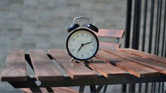 Google Clock integrates Spotify to let users wake up to their favourite songs