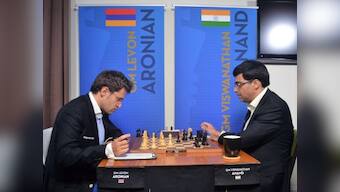 Sinquefield Cup: Viswanathan Anand remains unbeaten after playing draw with Levon Aronian in fifth round