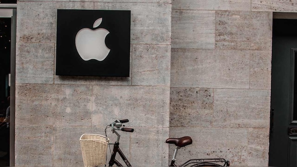 Apple's self-driving car meets with accident during test drive in California