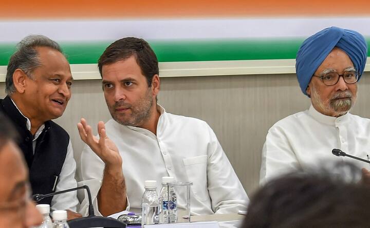 CWC meet: Congress leaders discuss bank fraud cases, Rafale deal; chalk out party's strategy on Assam NRC CWC meet: Congress leaders discuss bank fraud cases, Rafale deal; chalk out party's strategy on Assam NRC