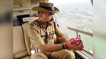WATCH: Adityanath govt goes out of its way for Kanwariyas; UP top cop Prashant Kumar showers flowers on them from helicopter