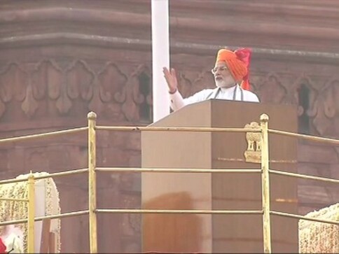 Independence Day speech: Narendra Modi announces Rs 5 lakh healthcare scheme, manned mission to space by 2022 Independence Day speech: Narendra Modi announces Rs 5 lakh healthcare scheme, manned mission to space by 2022