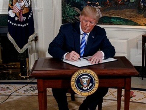 Donald Trump signs executive order for sanctions against foreign entities who attempt to meddle in US polls Donald Trump signs executive order for sanctions against foreign entities who attempt to meddle in US polls