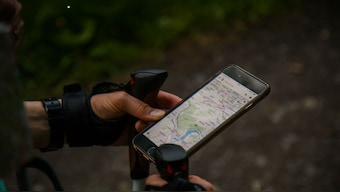 Google's passively tracking you: Here's how you can delete your past location data