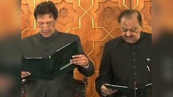 Imran Khan takes oath as Pakistan's 22nd prime minister, promises to make corrupt politicians accountable