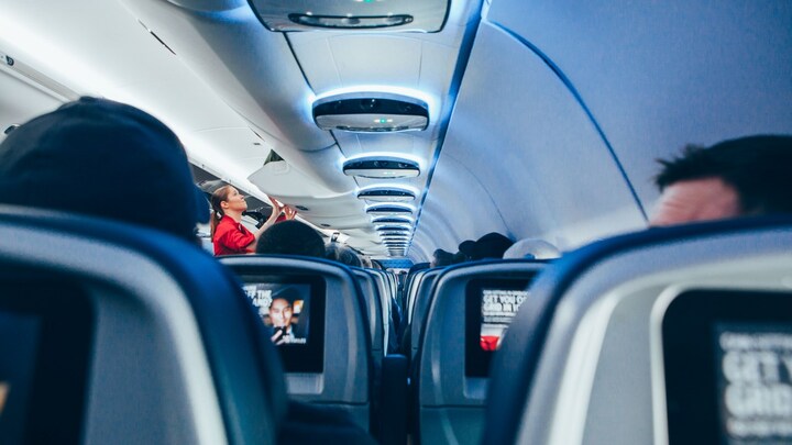 SpiceJet, Vistara to introduce in-flight connectivity, says Telecom Secy