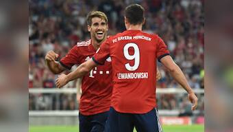 Bayern Munich ride on Javi Martinez's second-half header to earn victory over Manchester United in final pre-season clash