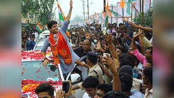 Ahead of MP polls, Jyodiraditya Scindia relies on chillies-lemon for protection from evil: But what will save Congress from itself?