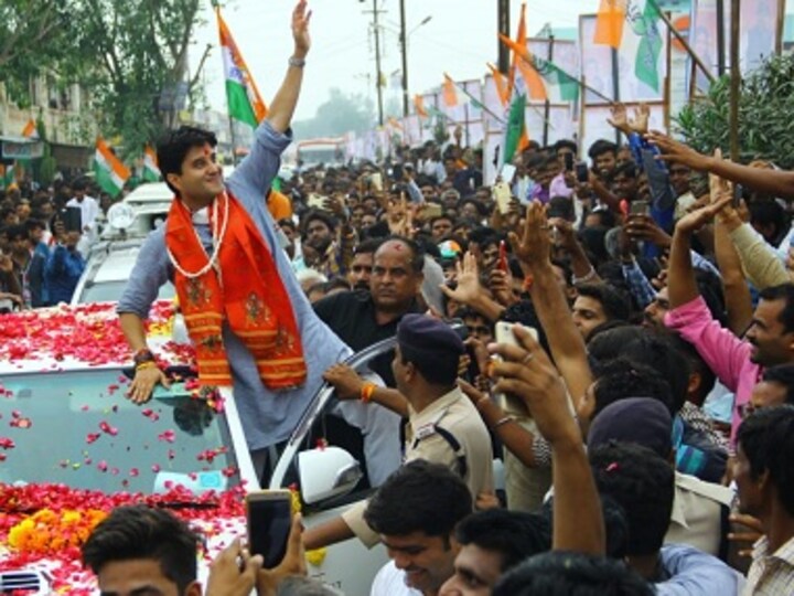Madhya Pradesh Congress unit reminds Jyotiraditya Scindia of key positions given to him over 18 years, says he 'broke trust'