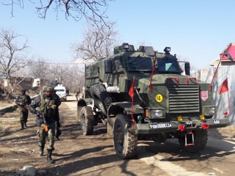 Pulwama encounter: 7 civilians killed, over 70 people injured in clashes after security forces kill 3 Hizbul terrorists Pulwama encounter: 7 civilians killed, over 70 people injured in clashes after security forces kill 3 Hizbul terrorists