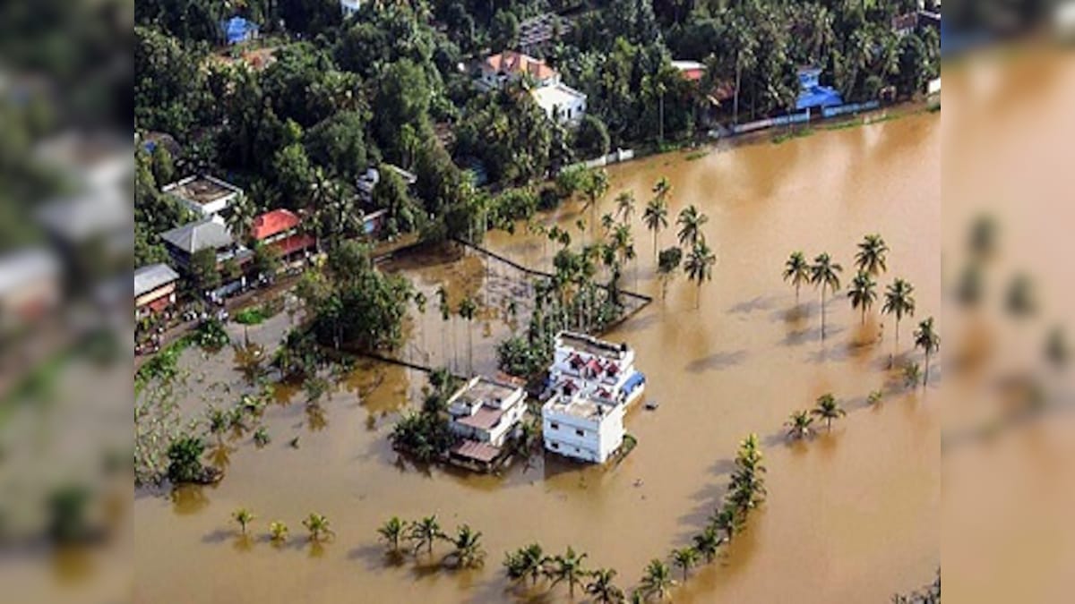 Kerala, after the floods: Govt focuses on cleaning houses and public places; 12,000 people volunteer to help in operations