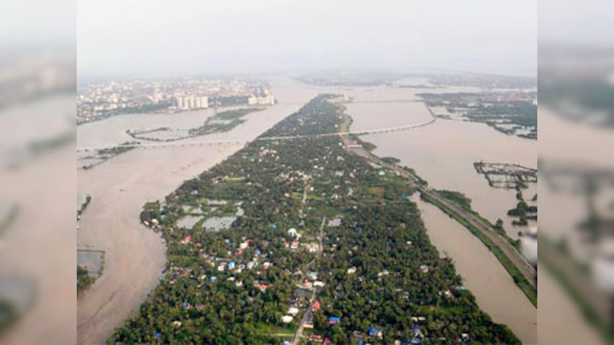 Kerala rains: Over 10,000 people living along Periyar river's banks shifted to 78 relief camps in Ernakulam district