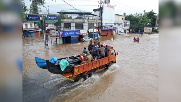 Kerala, After The Flood: 70,000 people volunteer for clean-up drive in Kuttanad, aim to clear debris from 1 lakh buildings