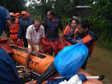 Kerala floods claim 174 lives, displace over 3 lakh: red alert in 12 of 14 districts as army, navy NDRF scale up response Kerala floods claim 174 lives, displace over 3 lakh: red alert in 12 of 14 districts as army, navy NDRF scale up response