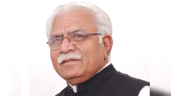 With axe in hand, Manohar Lal Khattar threatens to chop off aide's head, who offered him a silver crown