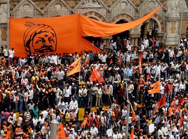 Maratha quota protest: Jail Bharo Andolan held at Azad Maidan in Mumbai; agitators seek reservation in govt jobs Maratha quota protest: Jail Bharo Andolan held at Azad Maidan in Mumbai; agitators seek reservation in govt jobs