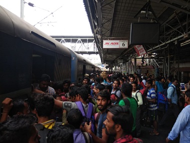 Kerala, After The Flood: Displaced migrant workers heading home will adversely affect rehabilitation efforts Kerala, After The Flood: Displaced migrant workers heading home will adversely affect rehabilitation efforts