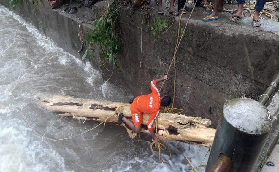 NDRF teams collaborated with Kerala's local disaster management authorities to carry out elaborate rescue efforts. Firstpost/Naveen Nair NDRF teams collaborated with Kerala's local disaster management authorities to carry out elaborate rescue efforts. Firstpost/Naveen Nair