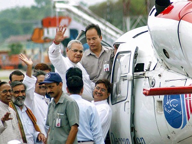 Atal Bihari Vajpayee passes away: Leaders across party lines react to demise of 'true Indian statesman' Atal Bihari Vajpayee passes away: Leaders across party lines react to demise of 'true Indian statesman'