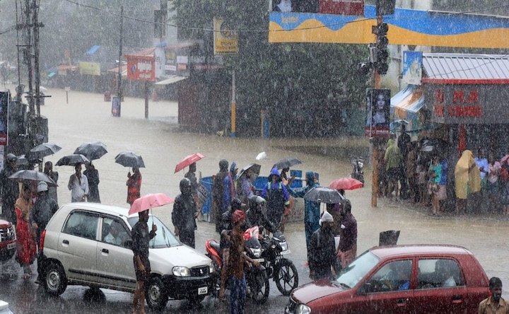 Kerala rains: Army, disaster management response teams aid in rescue and relief work in state