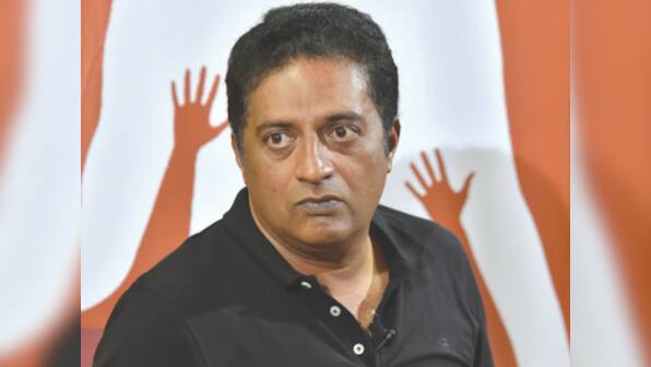 Prakash Raj on working with Mani Ratnam in Chekka Chivantha Vaanam: Acting in his film is like going to temple
