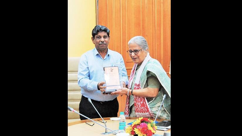Theatre writer, director, actress and translator Pratibha Agrawal was awarded the Sahitya Akademi Translation Prize for her work. Twitter@sahityaakademi