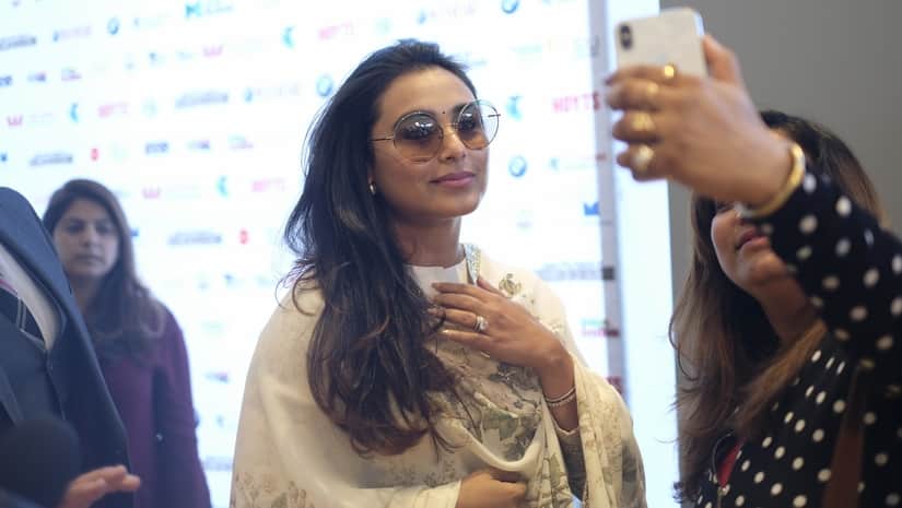 Rani Mukerji takes a selfie with a fan