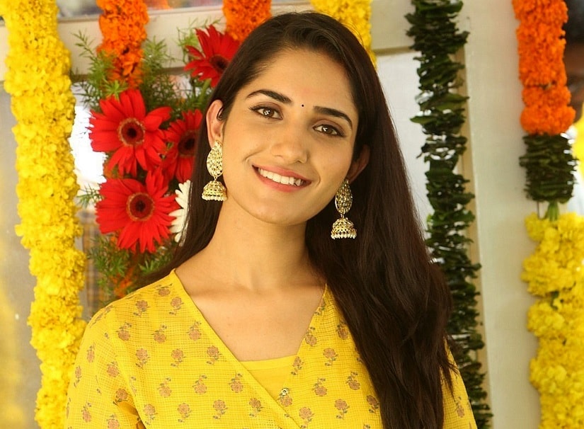 Ruhani Sharma. Image via Twitter