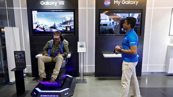 Samsung emulates Chinese brands to reinvent itself as a ‘younger brand’ in India