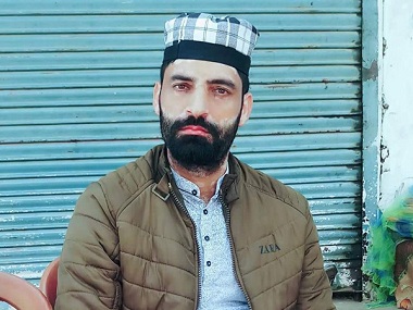 BJP affiliate Shabir Ahmed Bhat shot dead by terrorists in his home in Jammu and Kashmir's Pulwama district BJP affiliate Shabir Ahmed Bhat shot dead by terrorists in his home in Jammu and Kashmir's Pulwama district