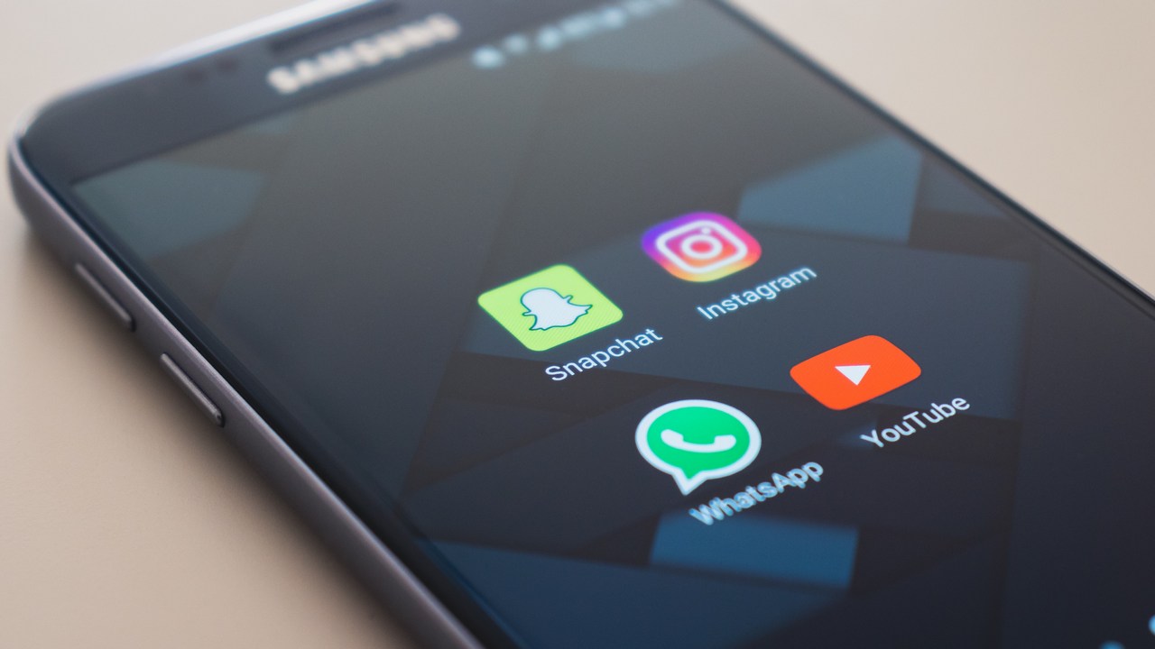 DoT seeks inputs from ISPs on how Facebook, Whatsapp, Instagram can be blocked DoT seeks inputs from ISPs on how Facebook, Whatsapp, Instagram can be blocked