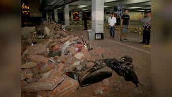 Lombok earthquake: At least 82 dead and hundreds more injured after 7.0-magnitude earthquake jolts Indonesian island