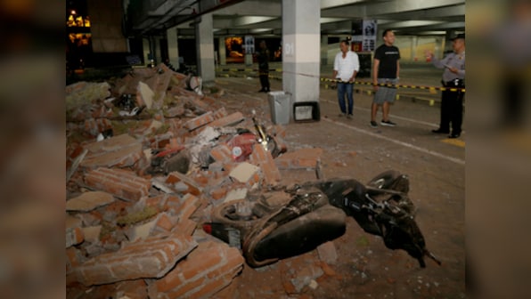 Lombok earthquake: At least 82 dead and hundreds more injured after 7.0-magnitude earthquake jolts Indonesian island