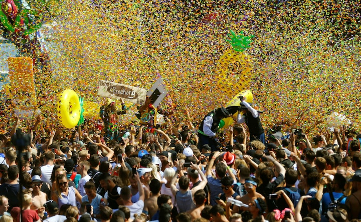 27th Zurich Street Parade: Thousands march for freedom, tolerance in Switzerland