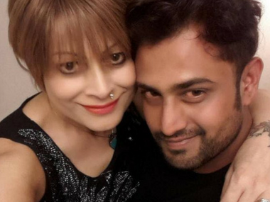 Bobby Darling's husband, accused of domestic abuse, gets bail after paying fine of Rs 15 lakh Bobby Darling's husband, accused of domestic abuse, gets bail after paying fine of Rs 15 lakh