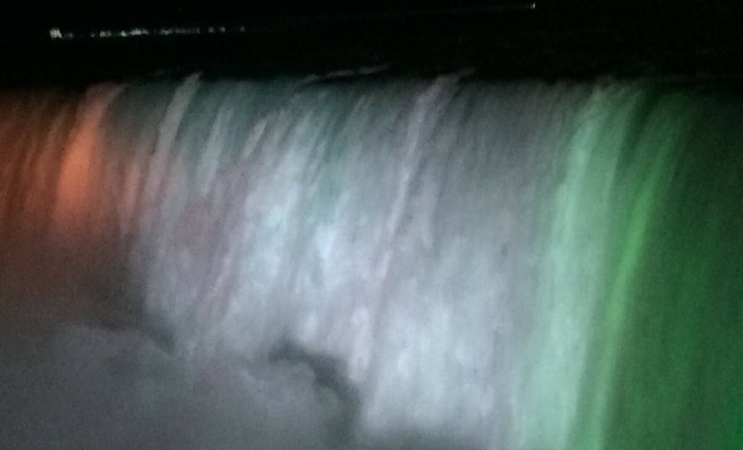 Niagara Falls illuminated in tricolour on India's 72nd Independence Day. Twitter/@dineshbhatia