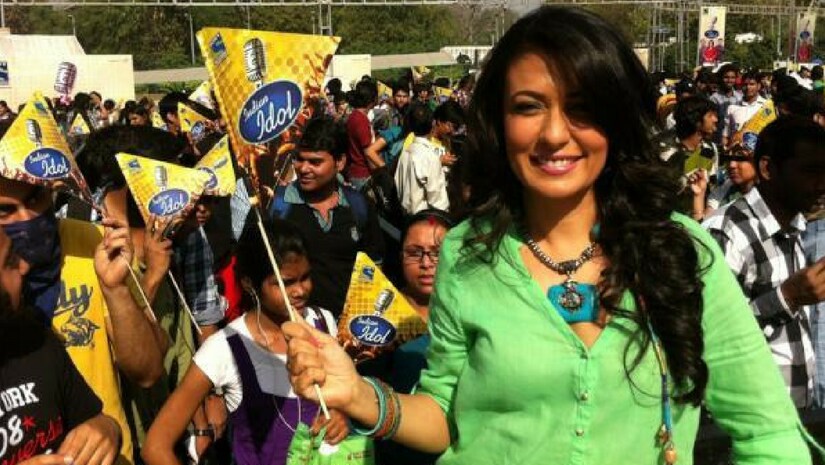 Mini Mathur as a host on Indian Idol. Image from Facebook