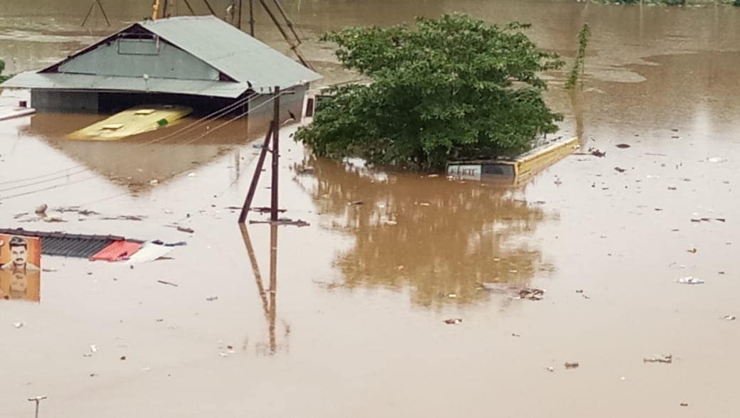 Kerala Floods Updates: Narendra Modi To Visit State Tomorrow Night To ...